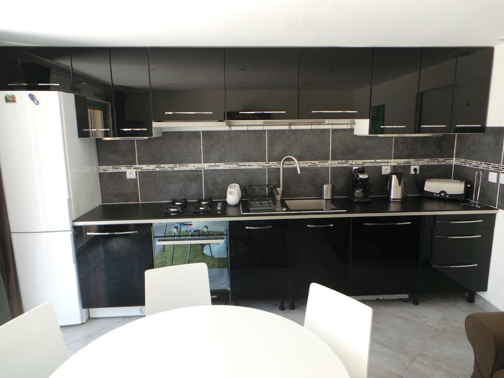 Appartement Vue Montagne Garéoult Zewnętrze zdjęcie